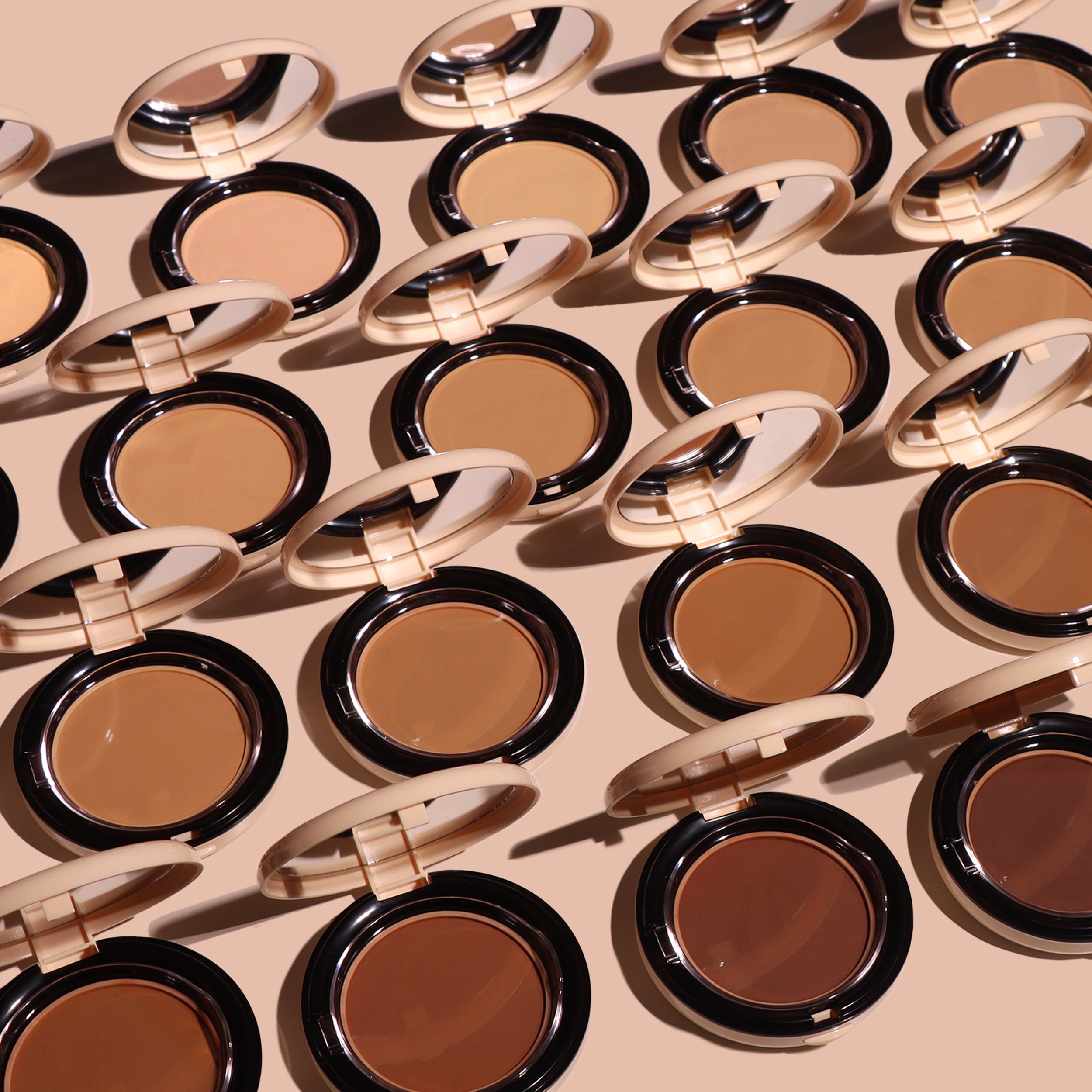 Complete Wear™ Powder Foundation (325N)