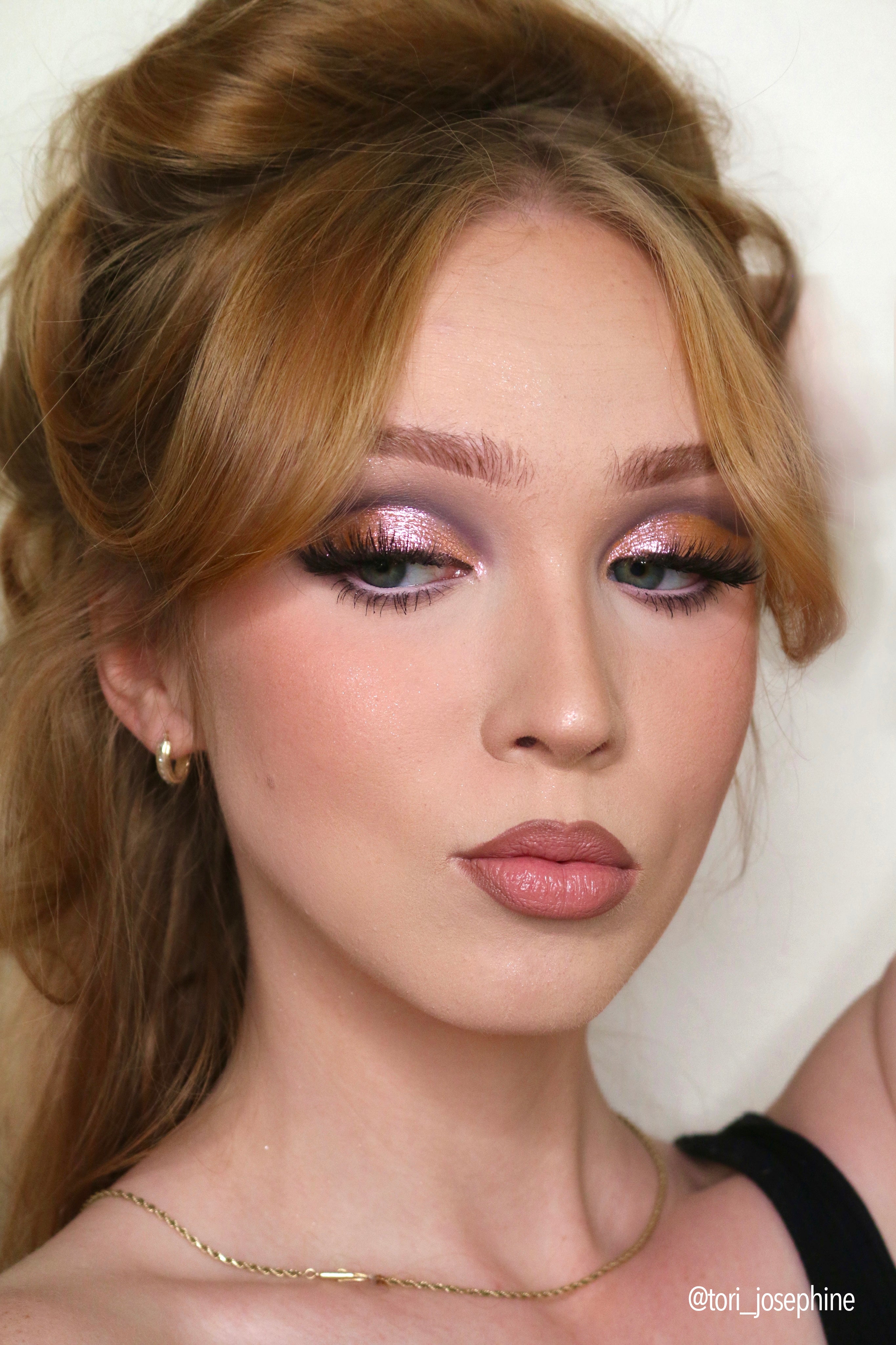 Diamond Daze Liquid Shadow (024, Haute)