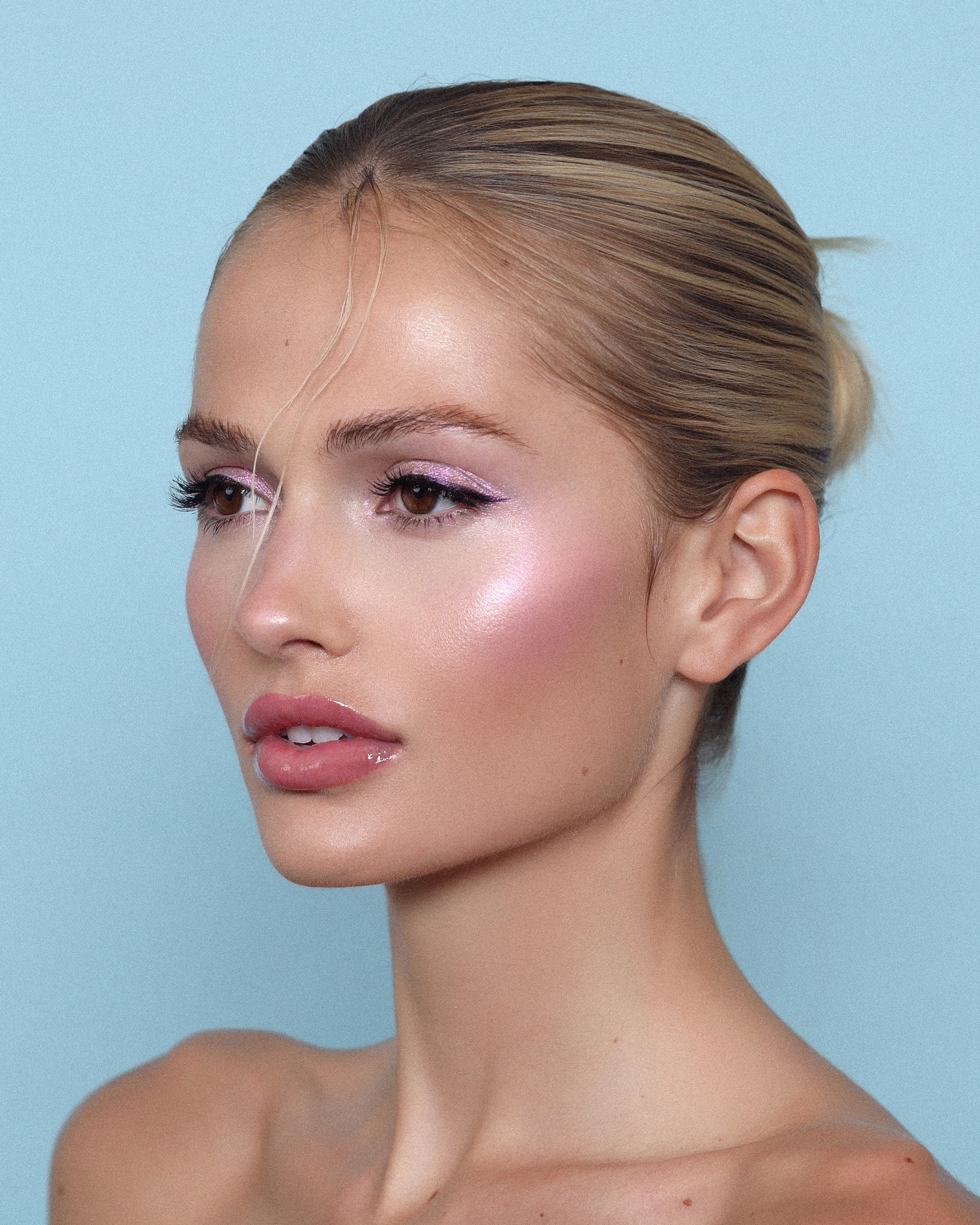 Supernova Glitz Shadow (001, Astro Glam)