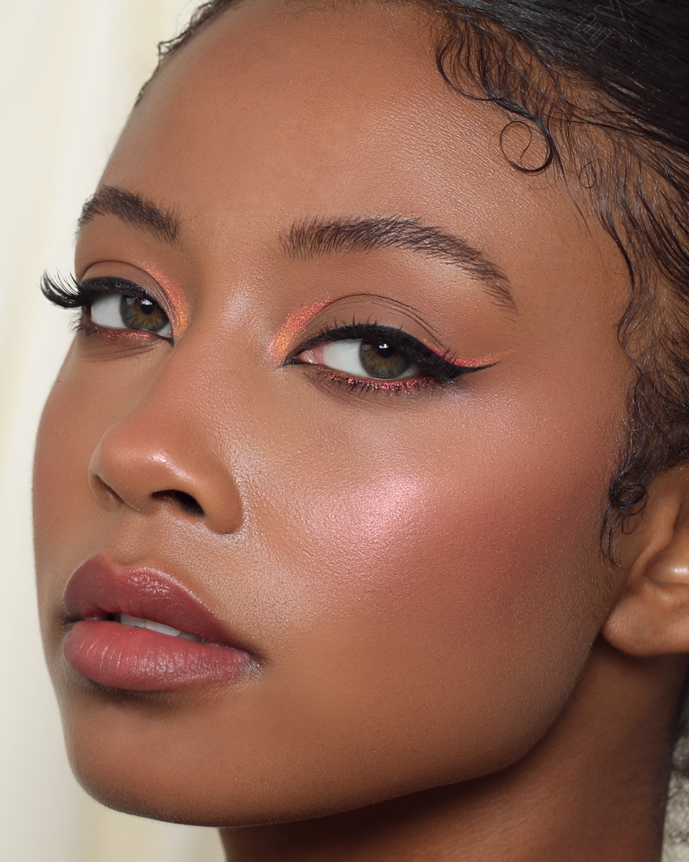 Supernova Multichrome Gel Liner (014, Prismatica)