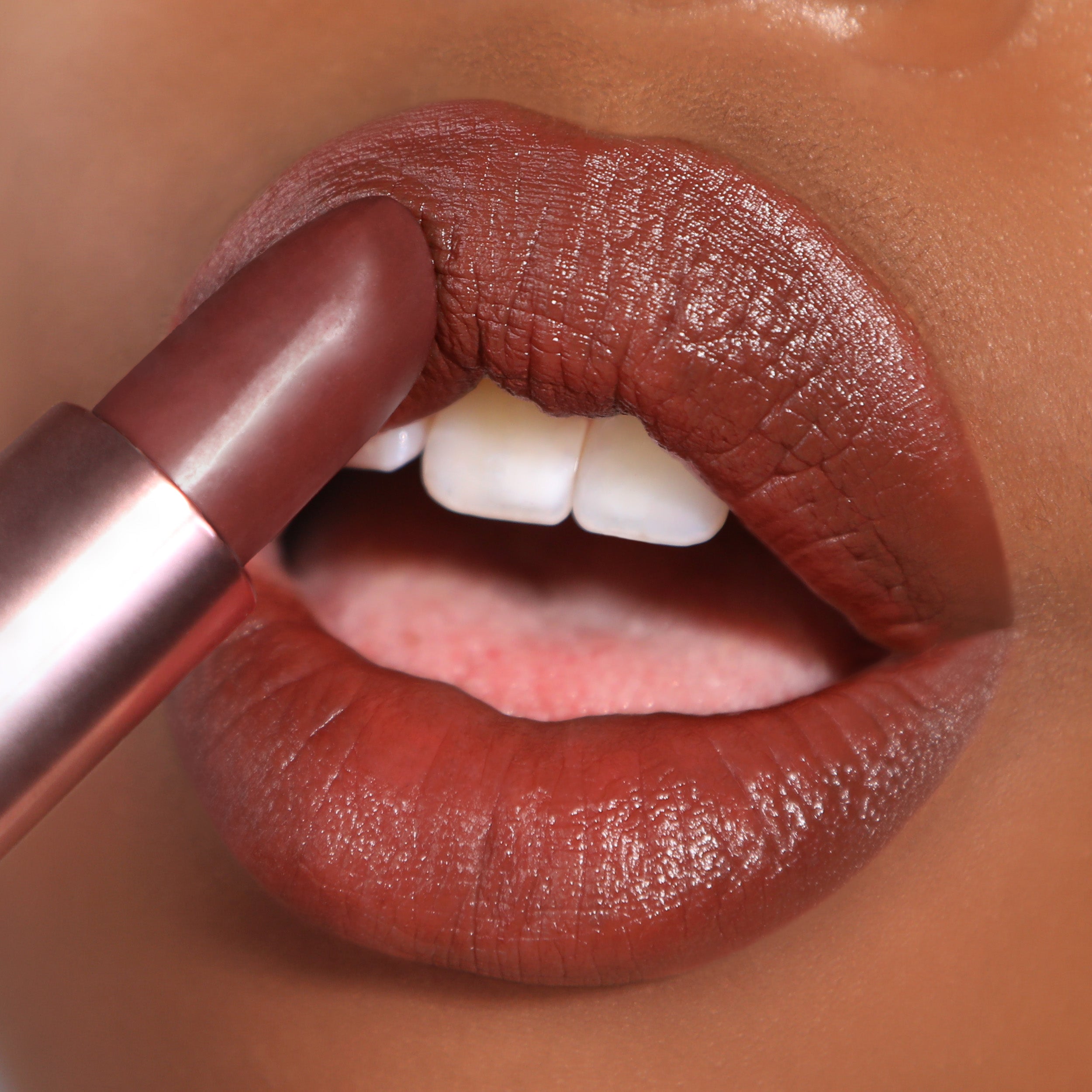 Lip Goddess Lipstick (011, Bonny)